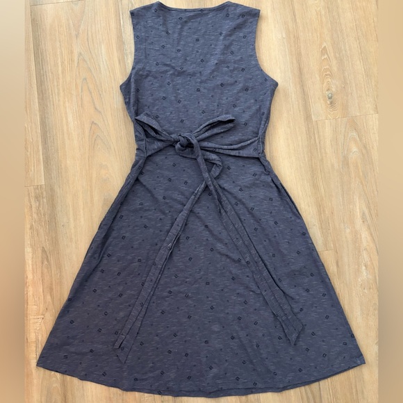Toad&Co Navy Blue Midi Dress in size Medium fun dot pattern with tie waist - Picture 5 of 7